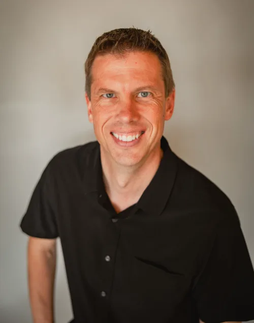 DR. MATTHEW HANSEN
